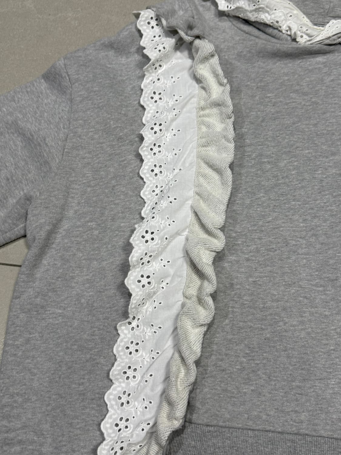 캔디스트리퍼 아카이브 천사 프릴 레이스 디테일 후드티 상품이미지5