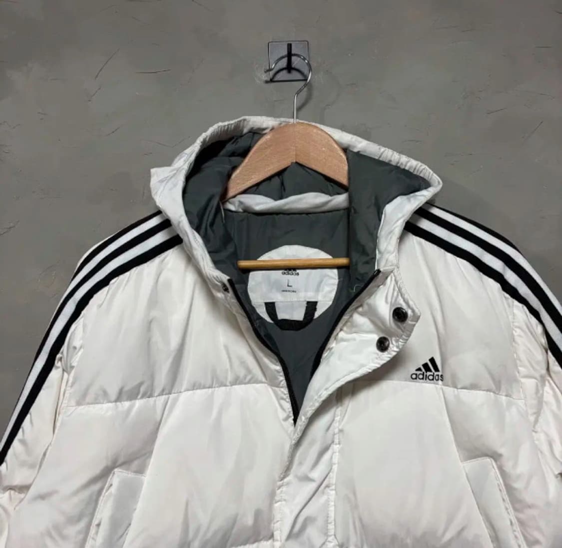 아디다스 화이트 덕다운 롱패딩 남여공용 상품이미지2