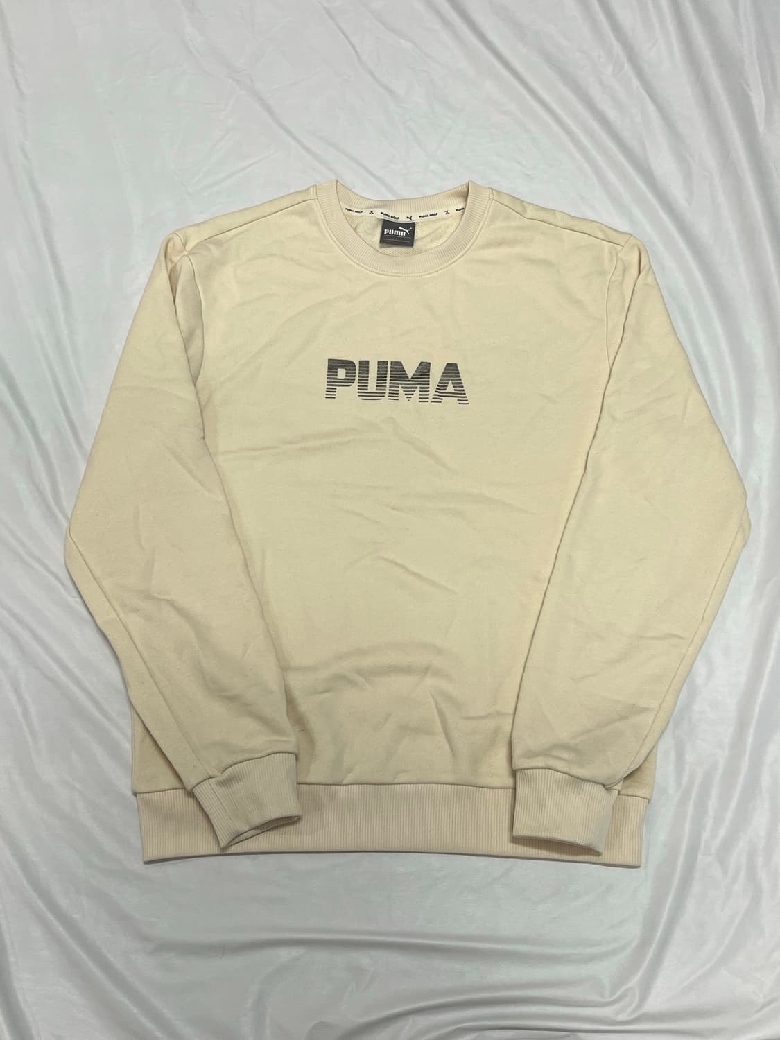 (L) 푸마 로고 프린팅 맨투맨 상품이미지1