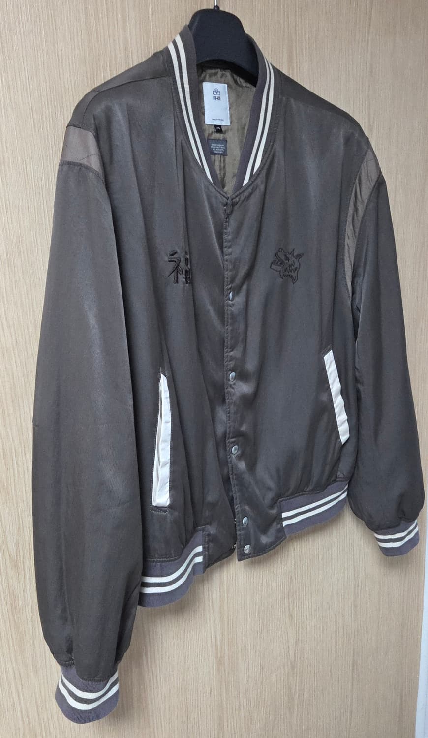 (착샷) 폴리테루 x 행크 레이온 바시티 올리브 상품이미지2