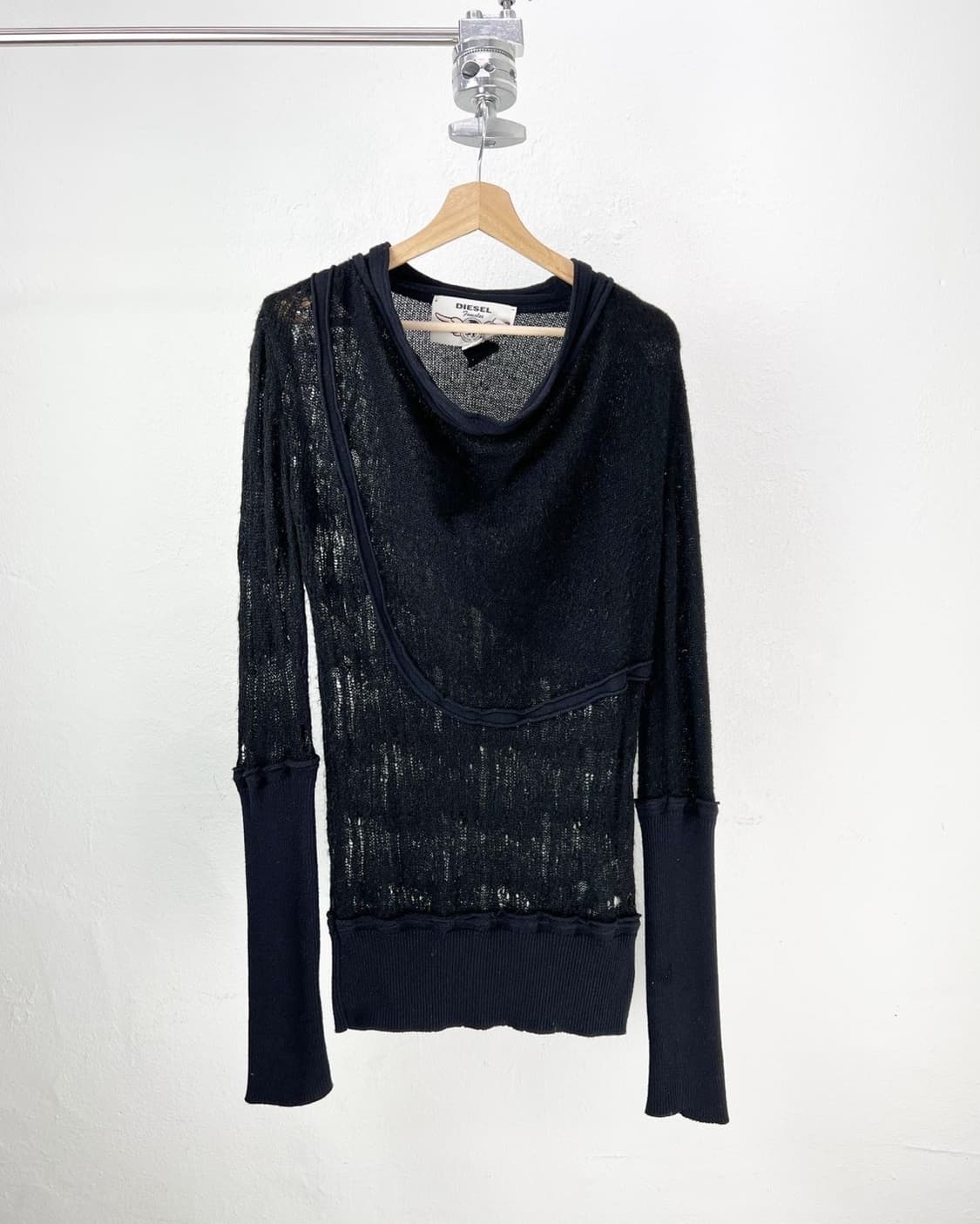 디젤 블랙 시스루 디테일 롱 슬리브 상품이미지1