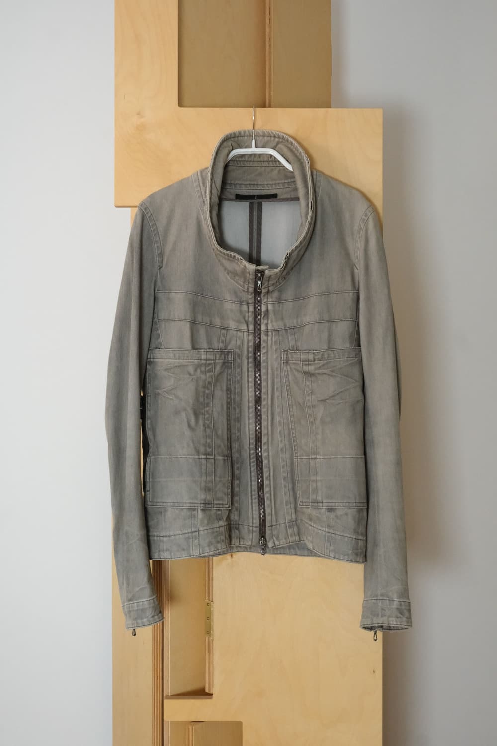 JULIUS Distressed High Neck Jacket 상품이미지1