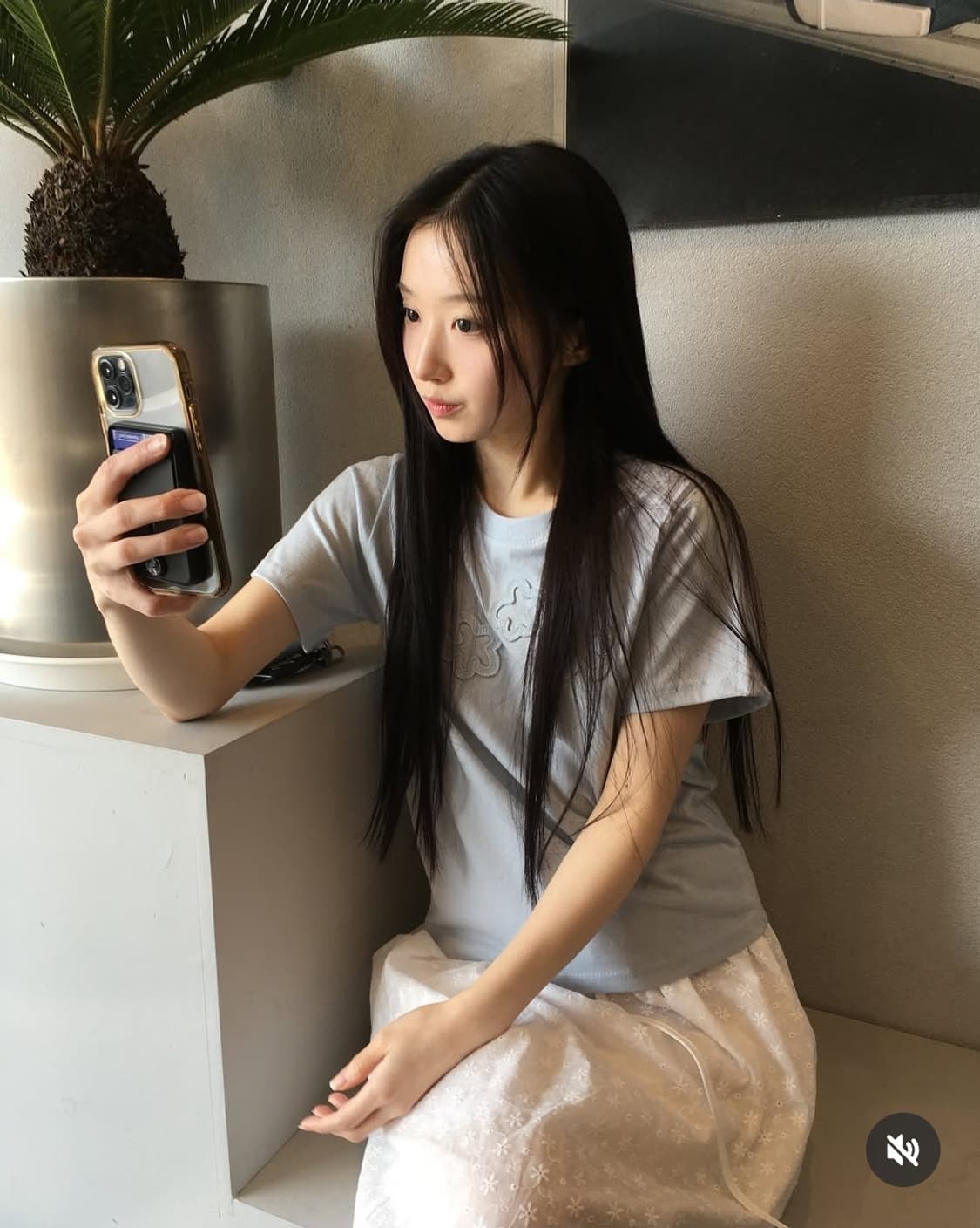 [새상품] 플라워 패치 반팔티셔츠 상품이미지3