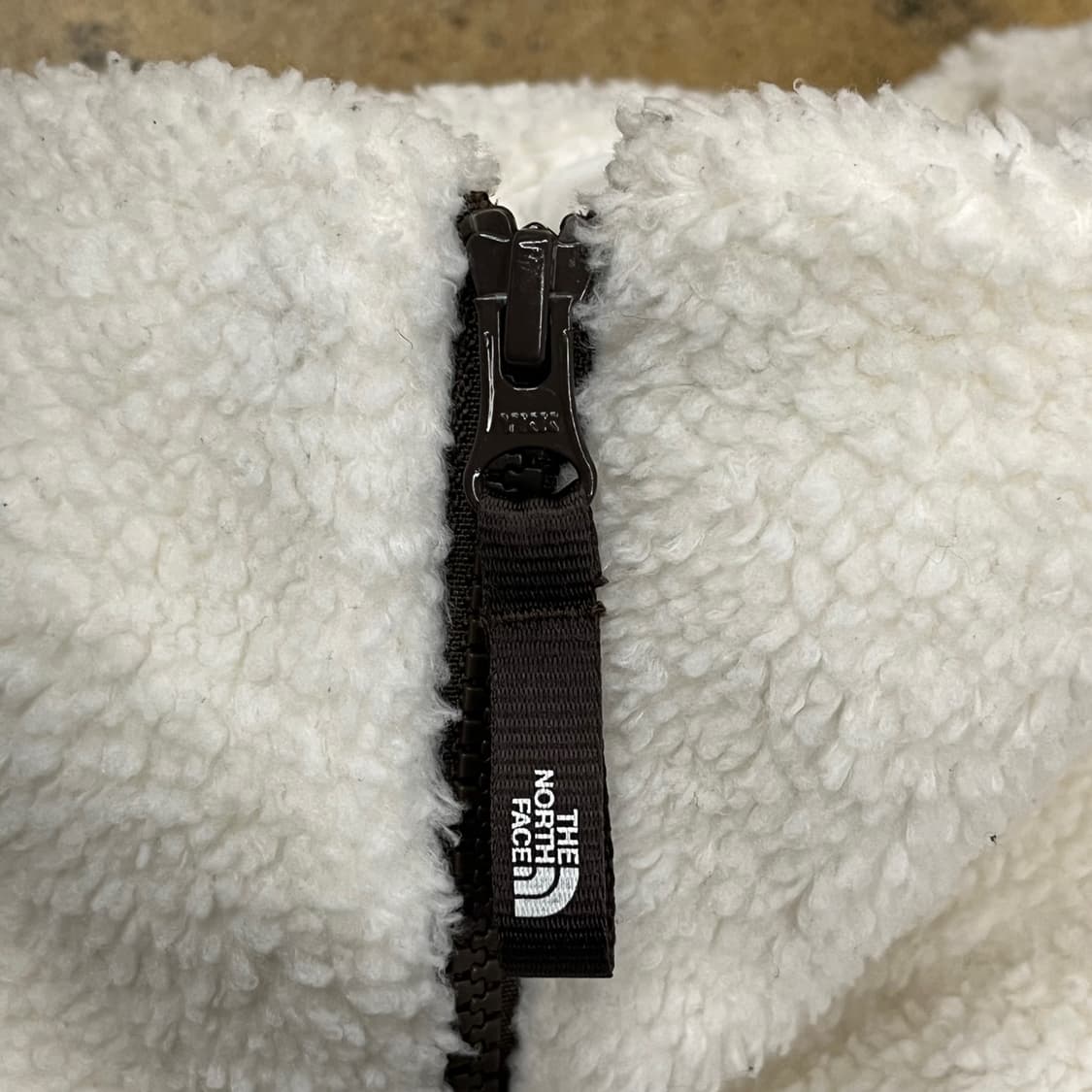 [정품/S] 노스페이스 화이트 뽀글이 플리스 집업 b16 상품이미지7