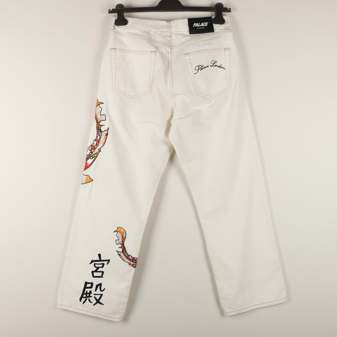 32 / Palace 팔라스 잉어 자수 화이트 팬츠 상품이미지2