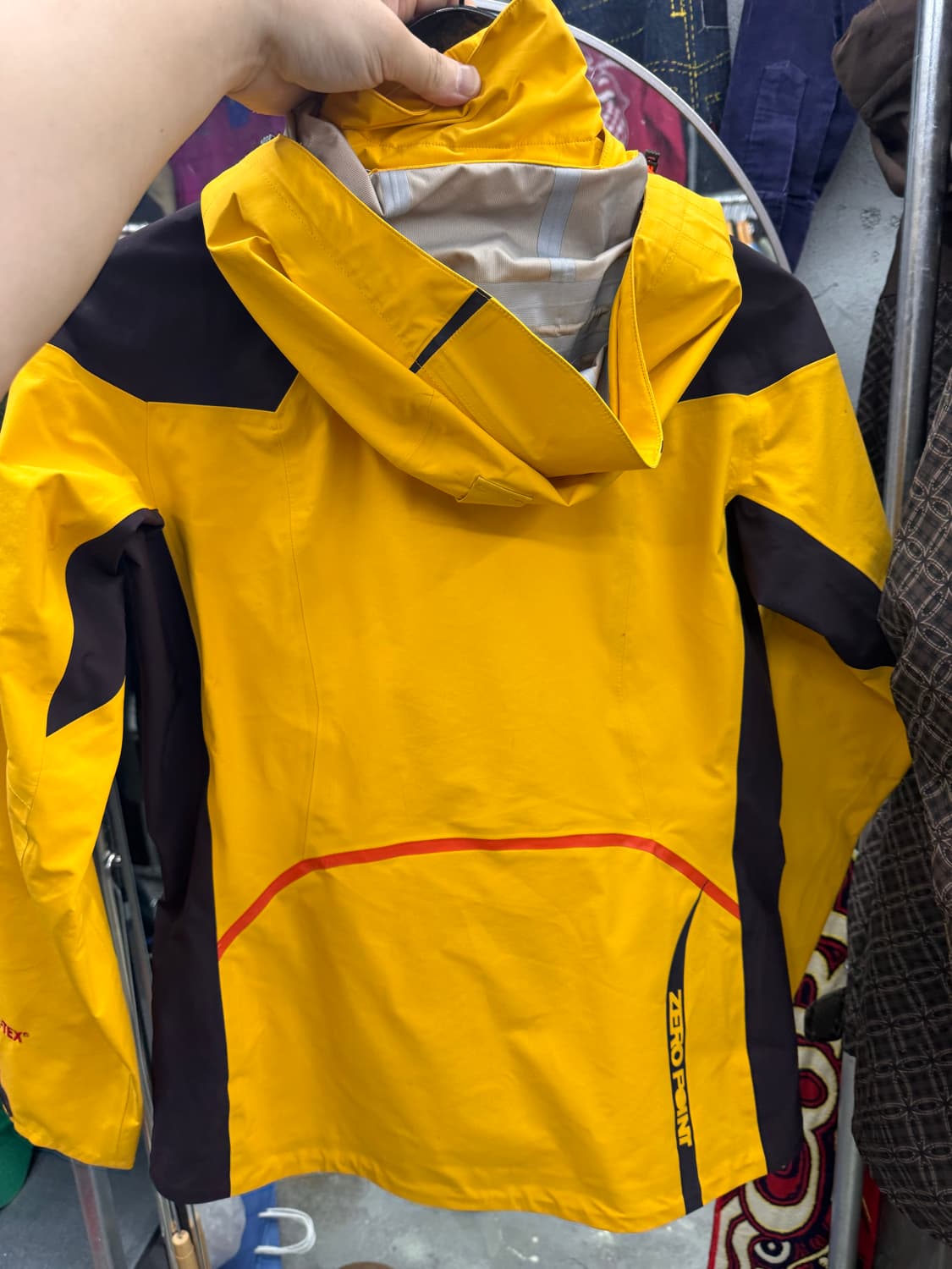 몽벨 고어텍스 90 사이즈  상품이미지3