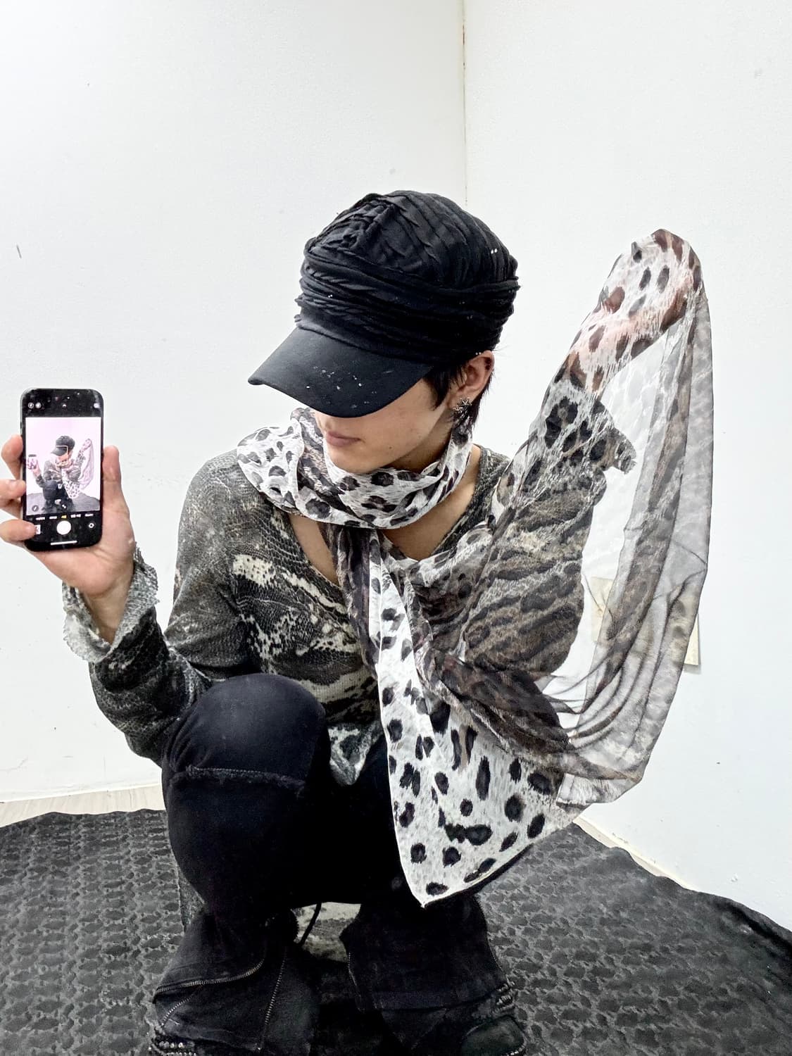 “Vintage” Leopard White&Brown Scarf 상품이미지1