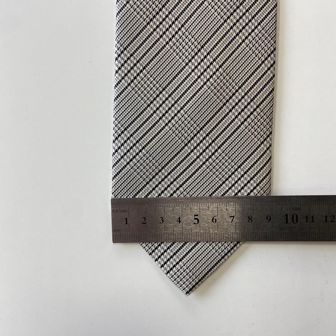 새상품급 DOMO 체크 실크넥타이  상품이미지8