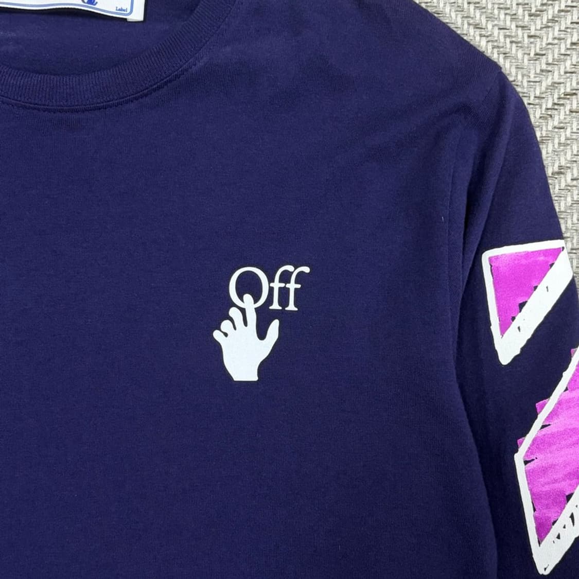 오프화이트 마커에로우 롱슬리브 v2072 상품이미지5