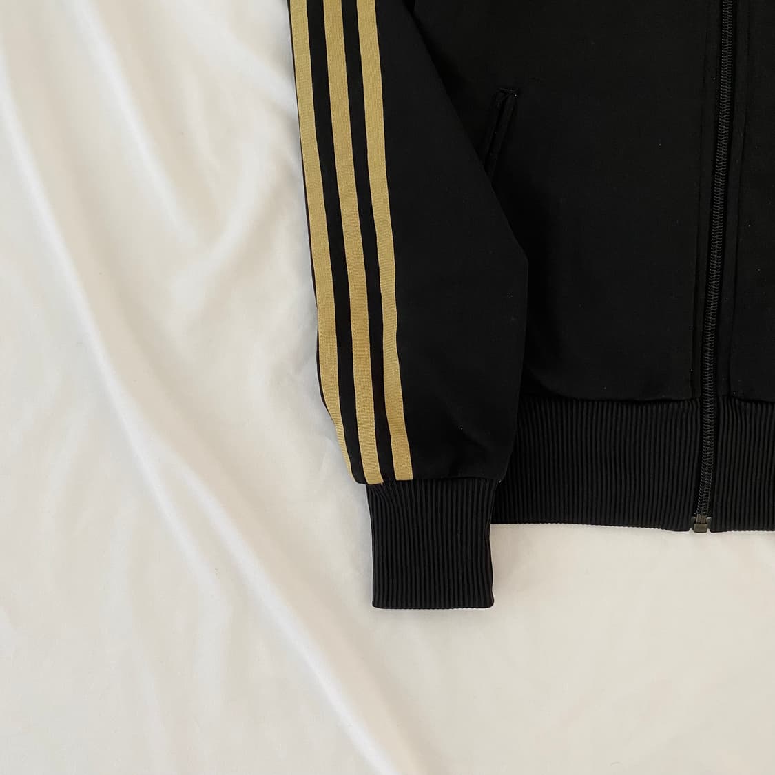 90 ) 아디다스져지 블랙골드 A0372 상품이미지5