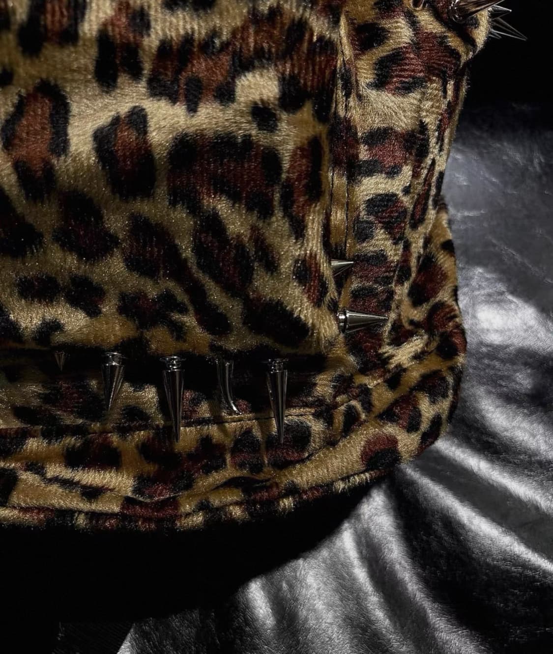 오피움 호피 스파이크 백 상품이미지4