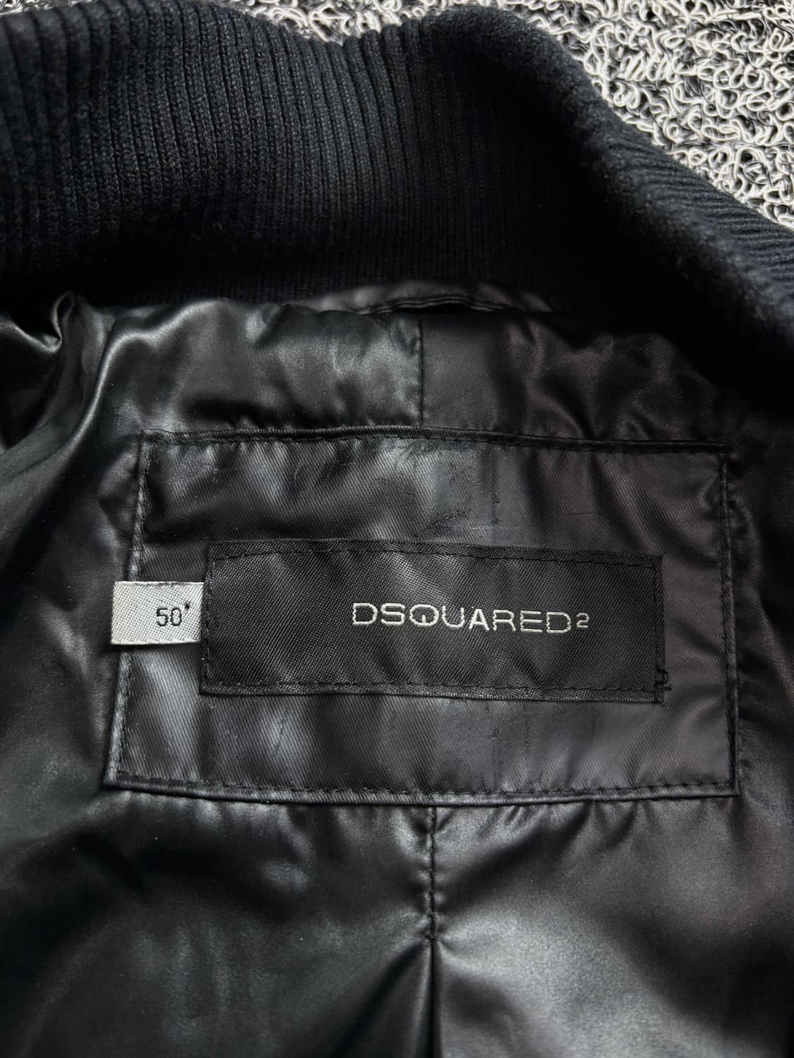 디스퀘어드 y2k 올드스쿨 글로시 크롭 패딩 자켓 2824 상품이미지4