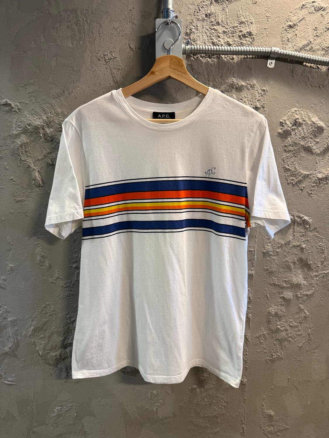 M 아페쎄 APC 스트라이프 로고 반팔 티셔츠 화이트 상품이미지1