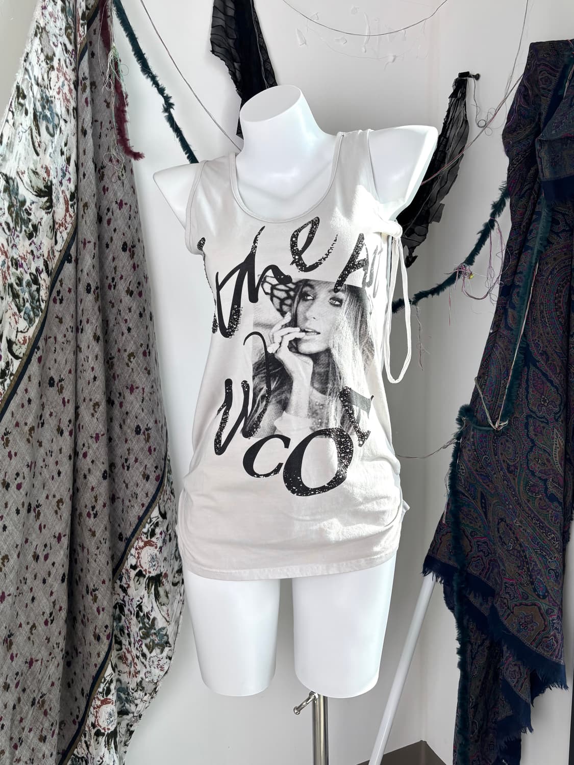 Y2k 소프트 뮤즈 드레이프 티 상품이미지1