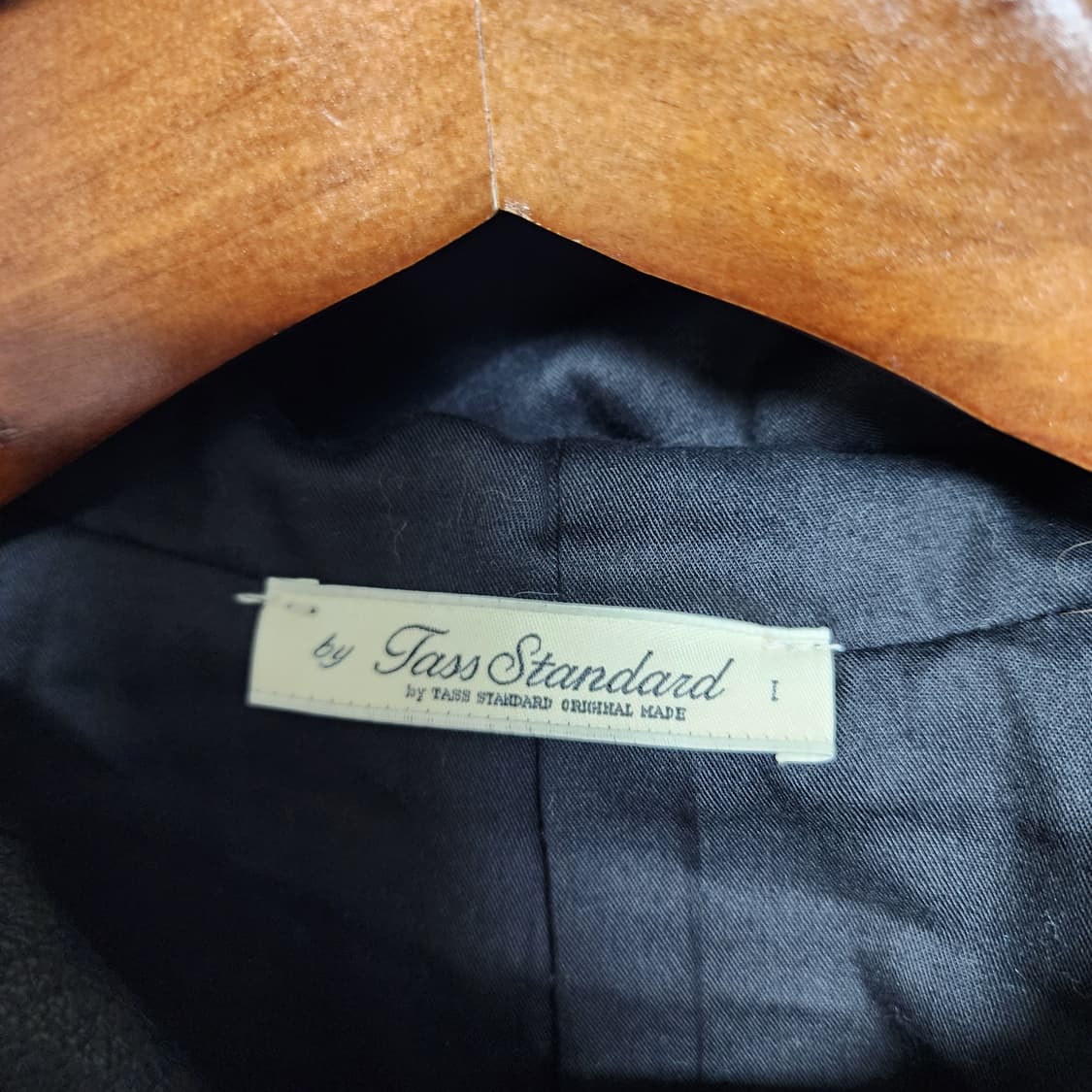 TASS STANDARD 아티잔 사선 돈피 하이넥 가죽자켓 상품이미지9