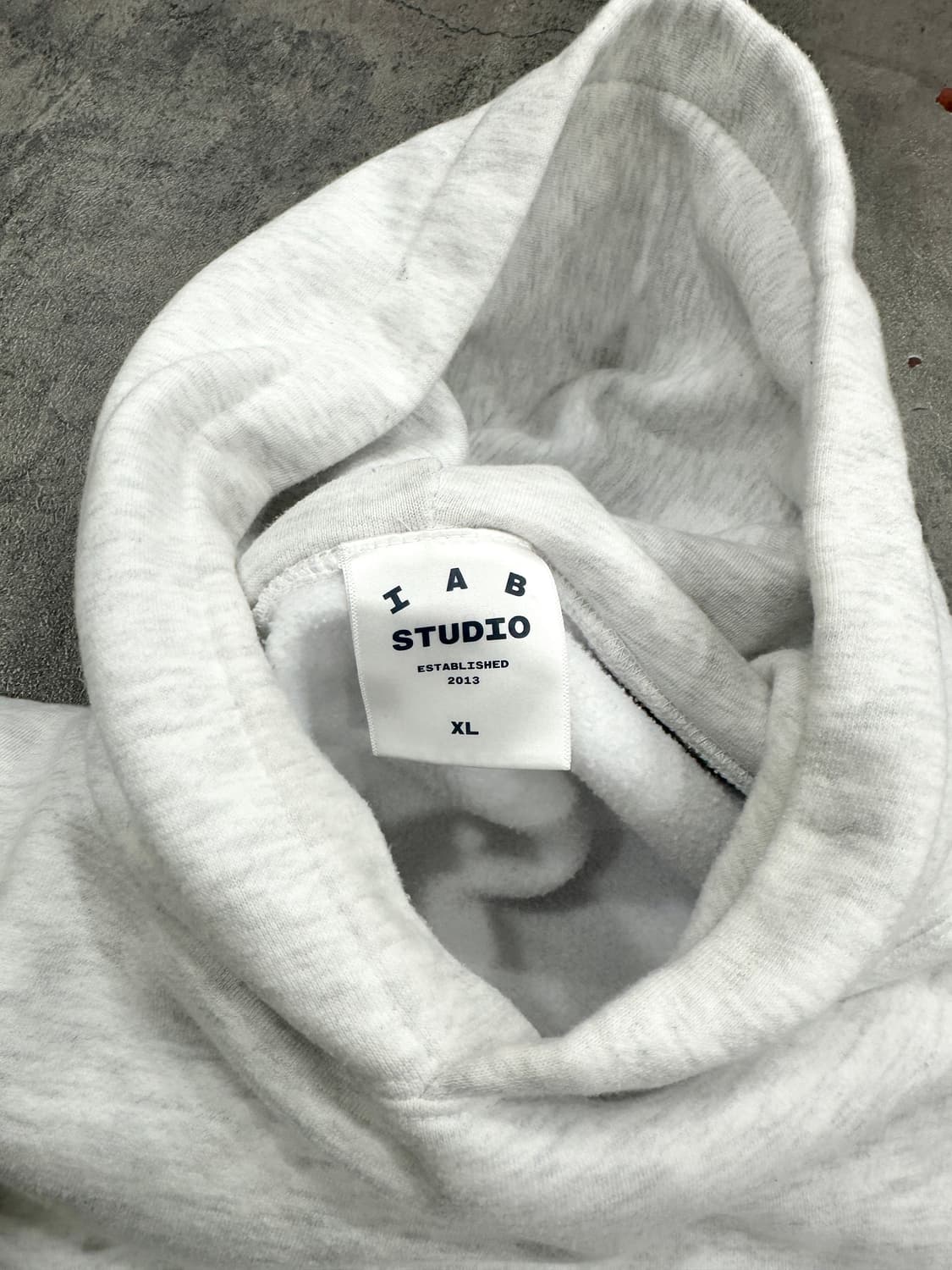 아이앱 10주년 후드티 상품이미지5