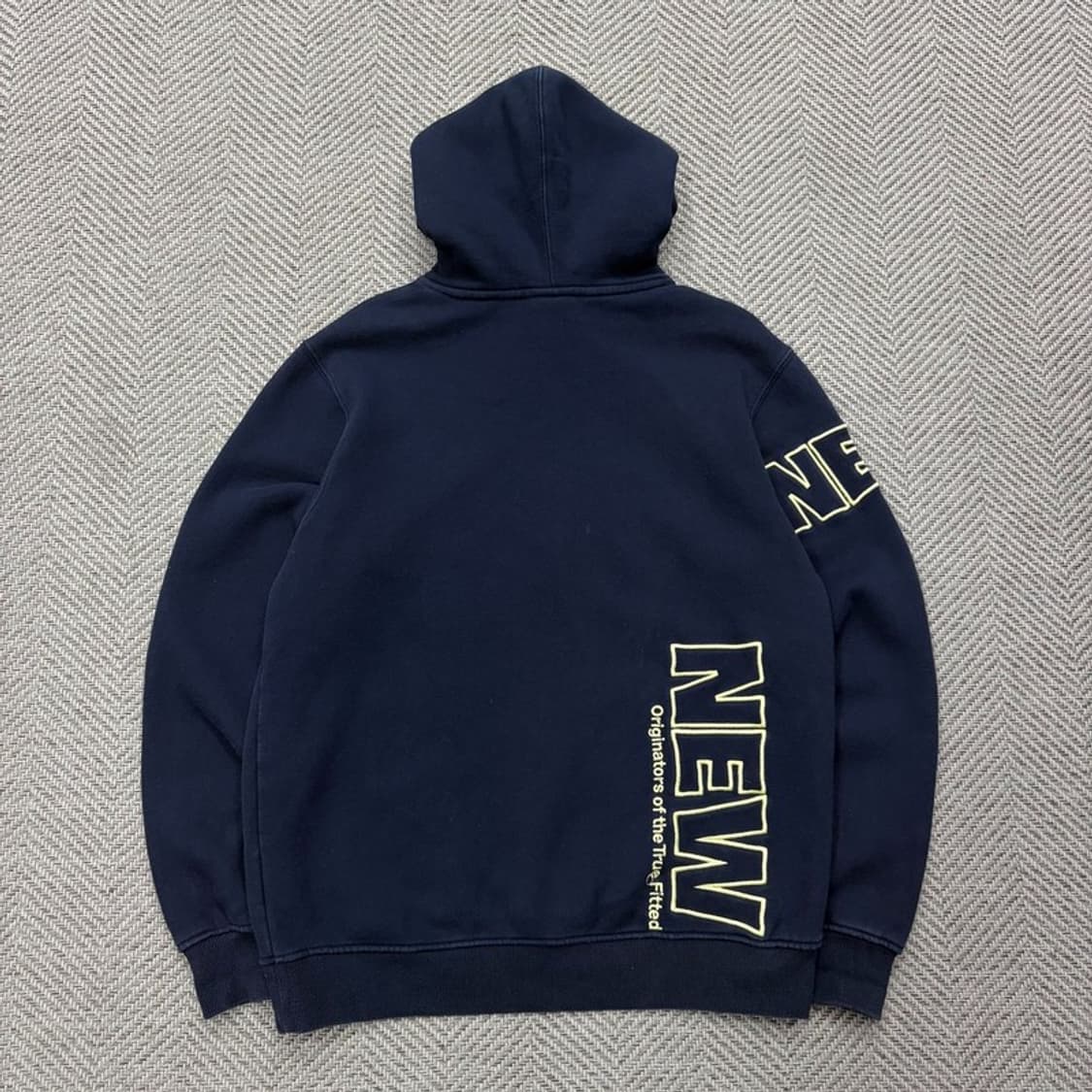 뉴에라 자수 그래픽 후드티 v2581 상품이미지2