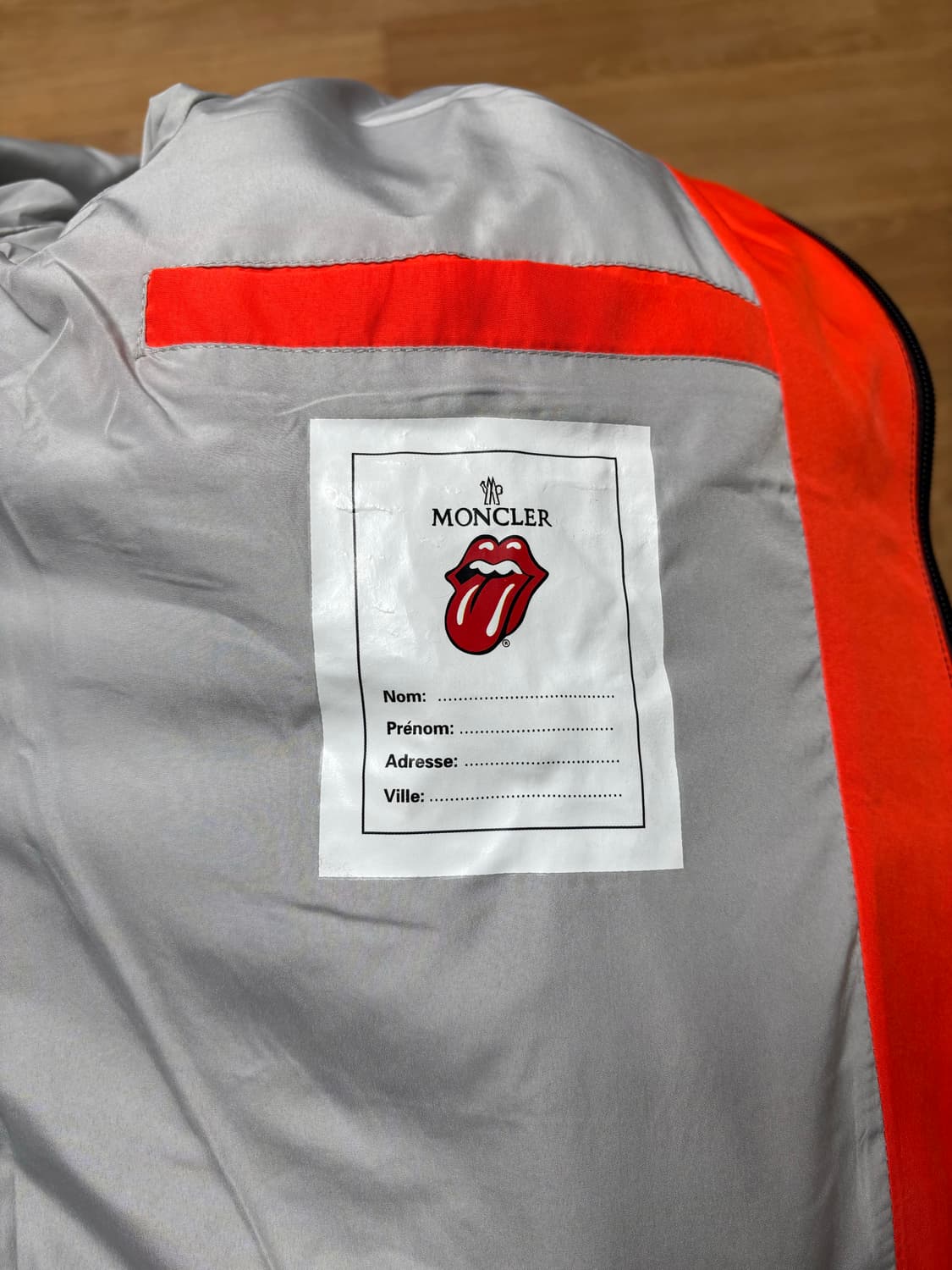 몽클레어 바람막이(여성용) 사이즈2 판매합니다! 상품이미지8