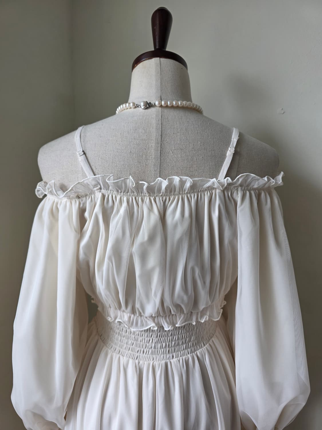 아이보리 프릴 쉬폰 롱 원피스  상품이미지3