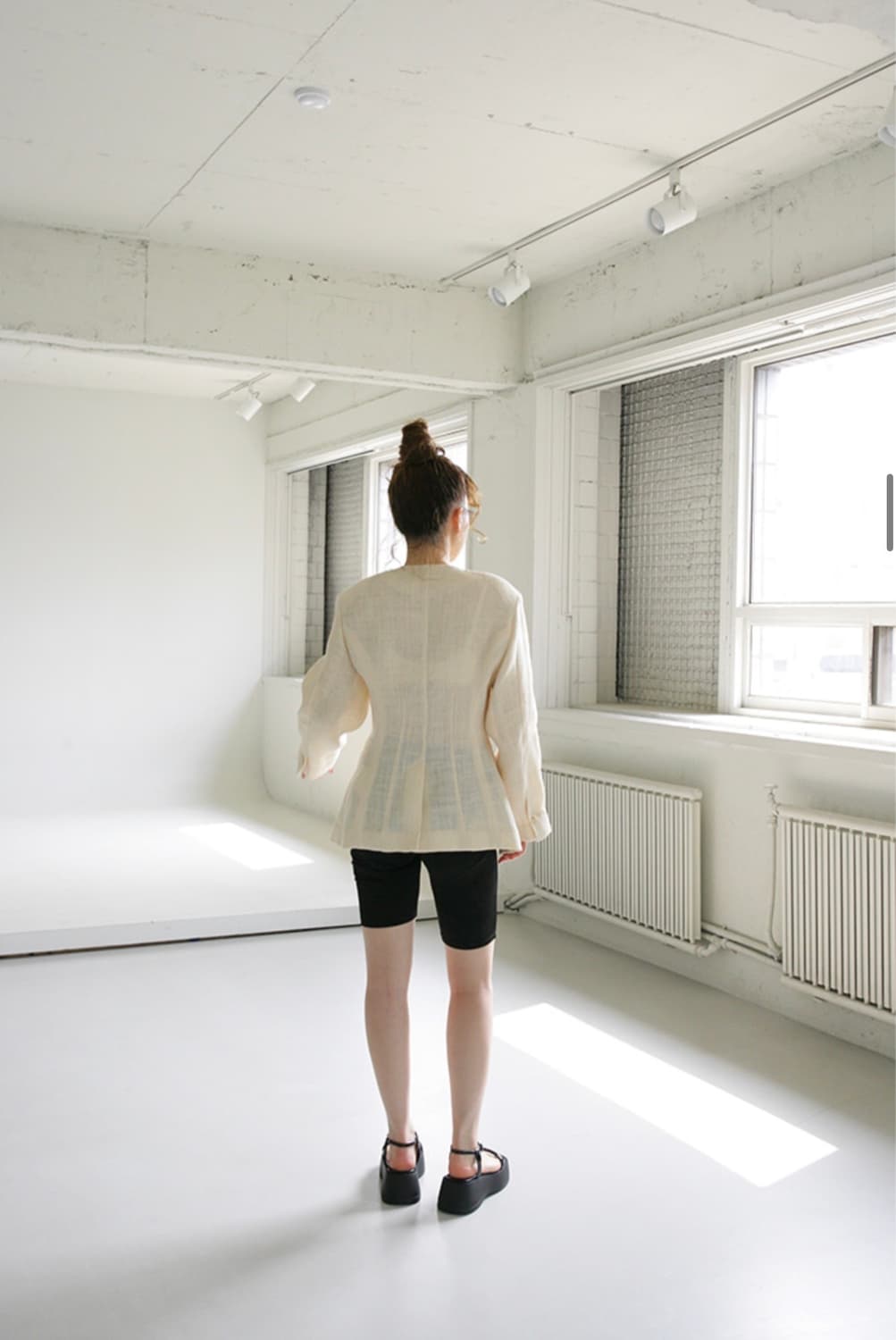 프레클(freckle) 빈티지 무드 리넨 노카라 자켓 (아이보리) 상품이미지2