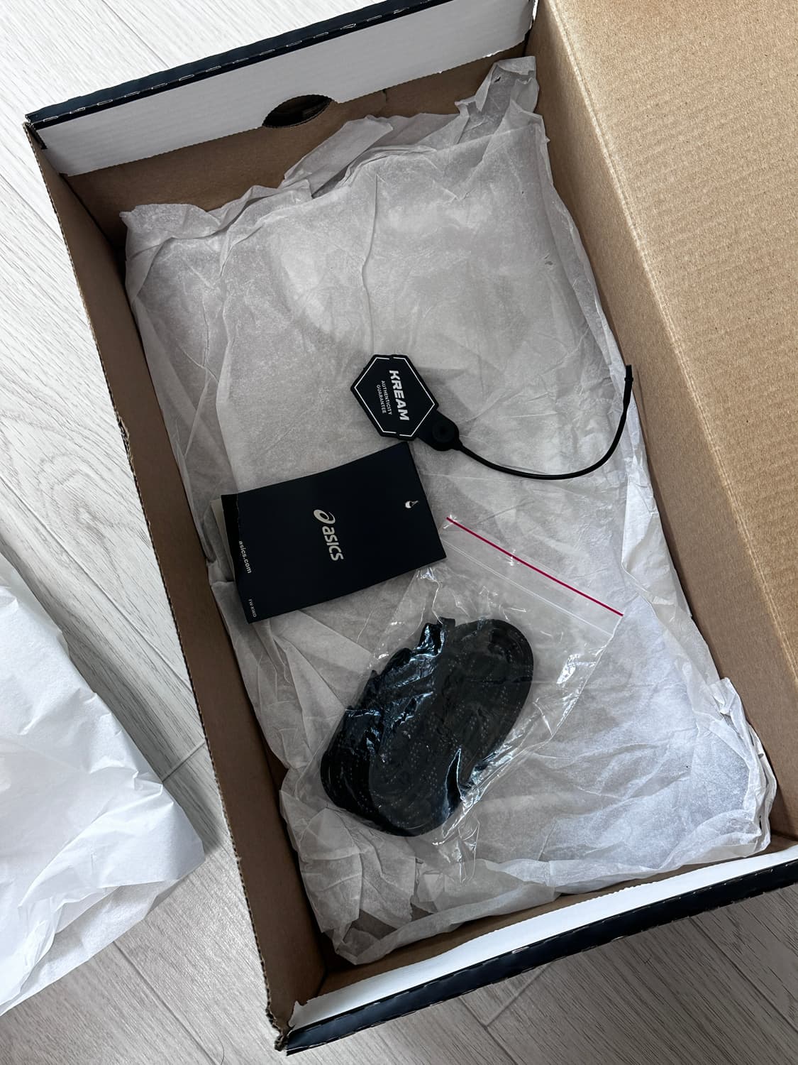 [285] 아식스 x 키코 코스타디노브 젤 델바1 블랙스틸 상품이미지7