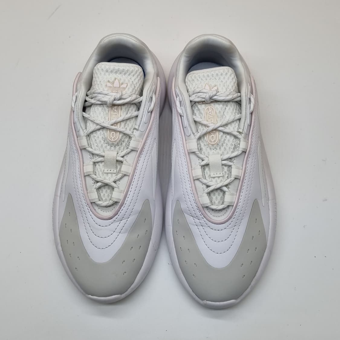 아디다스 오젤리아 여성운동화230. 상품이미지2