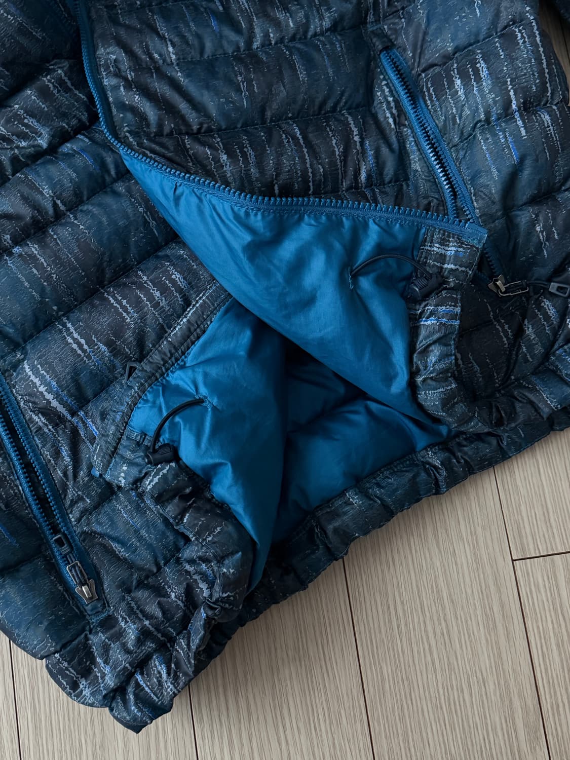 파타고니아 맨즈 경량 패딩 다운 스웨터 상품이미지5