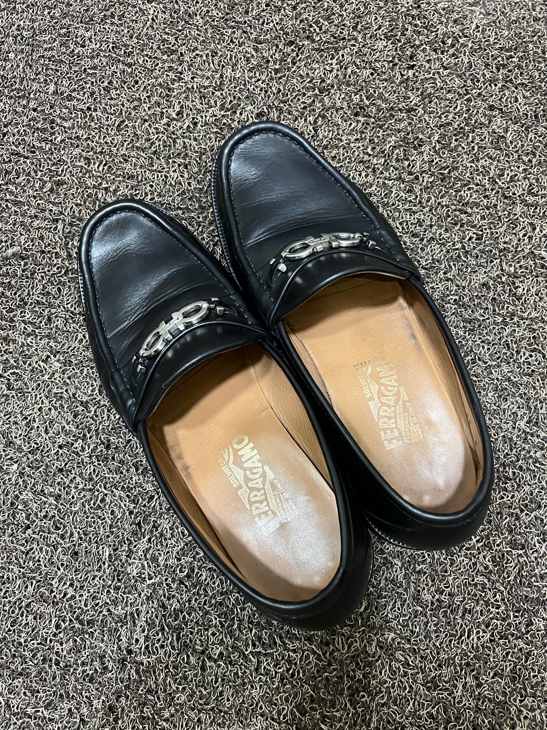 Salvatore Ferragamo 간치니 로퍼 / 남성 9사이즈(EE) 상품이미지3