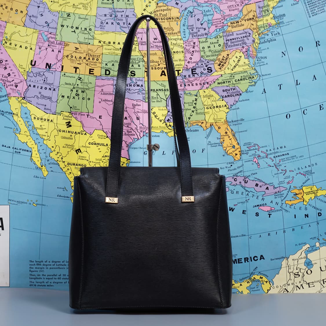 니나리치 사피아노 레더 빈티지 백 상품이미지4