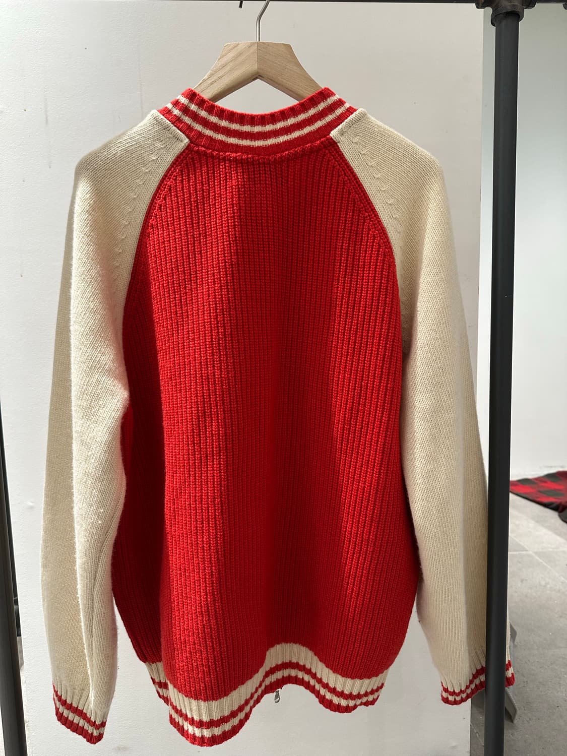 블랙아웃 피어스 램스울 가디건 L 상품이미지2