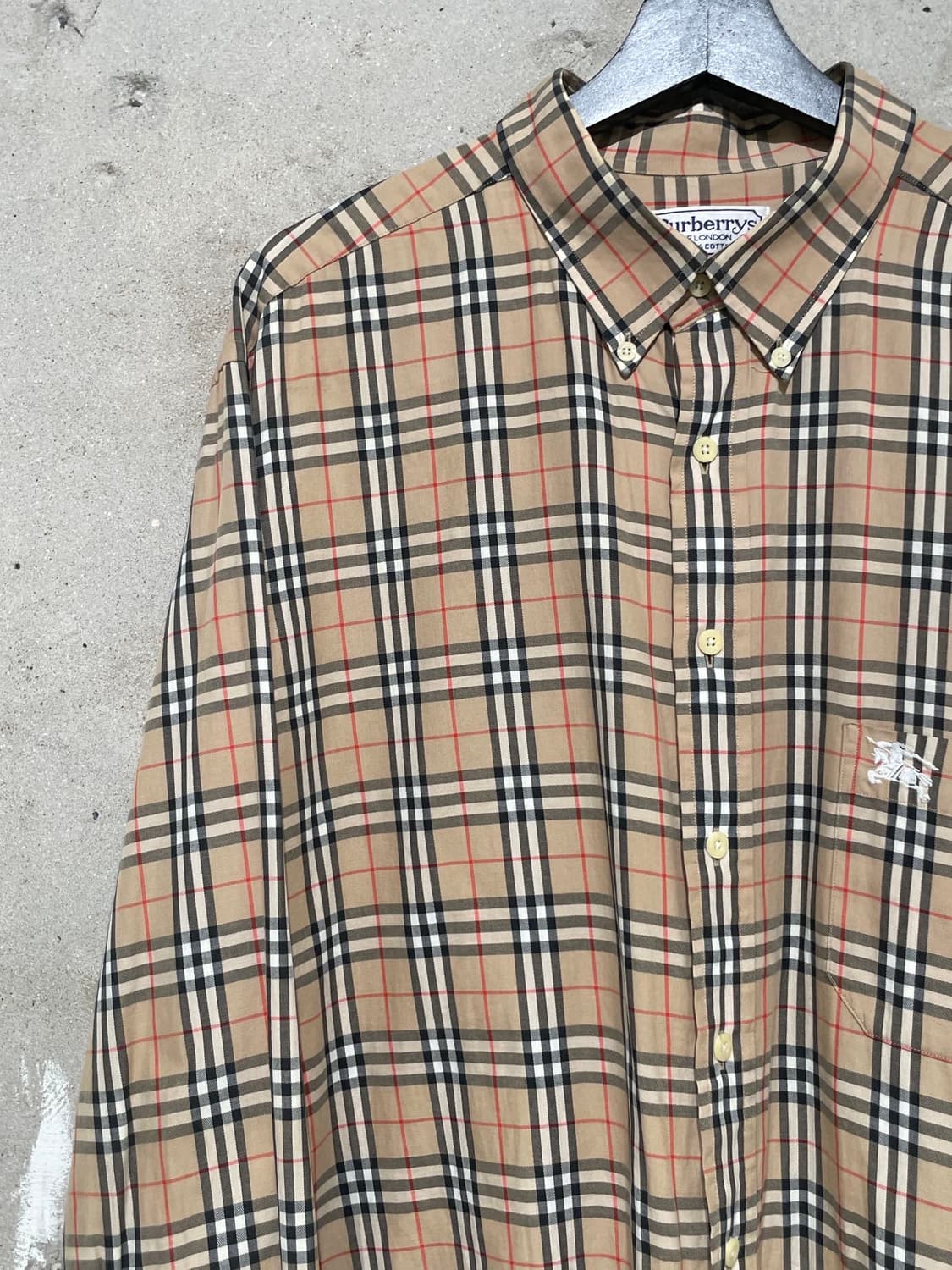 버버리 베이지 노바체크 기마로고 싱글 포켓 셔츠 상품이미지2