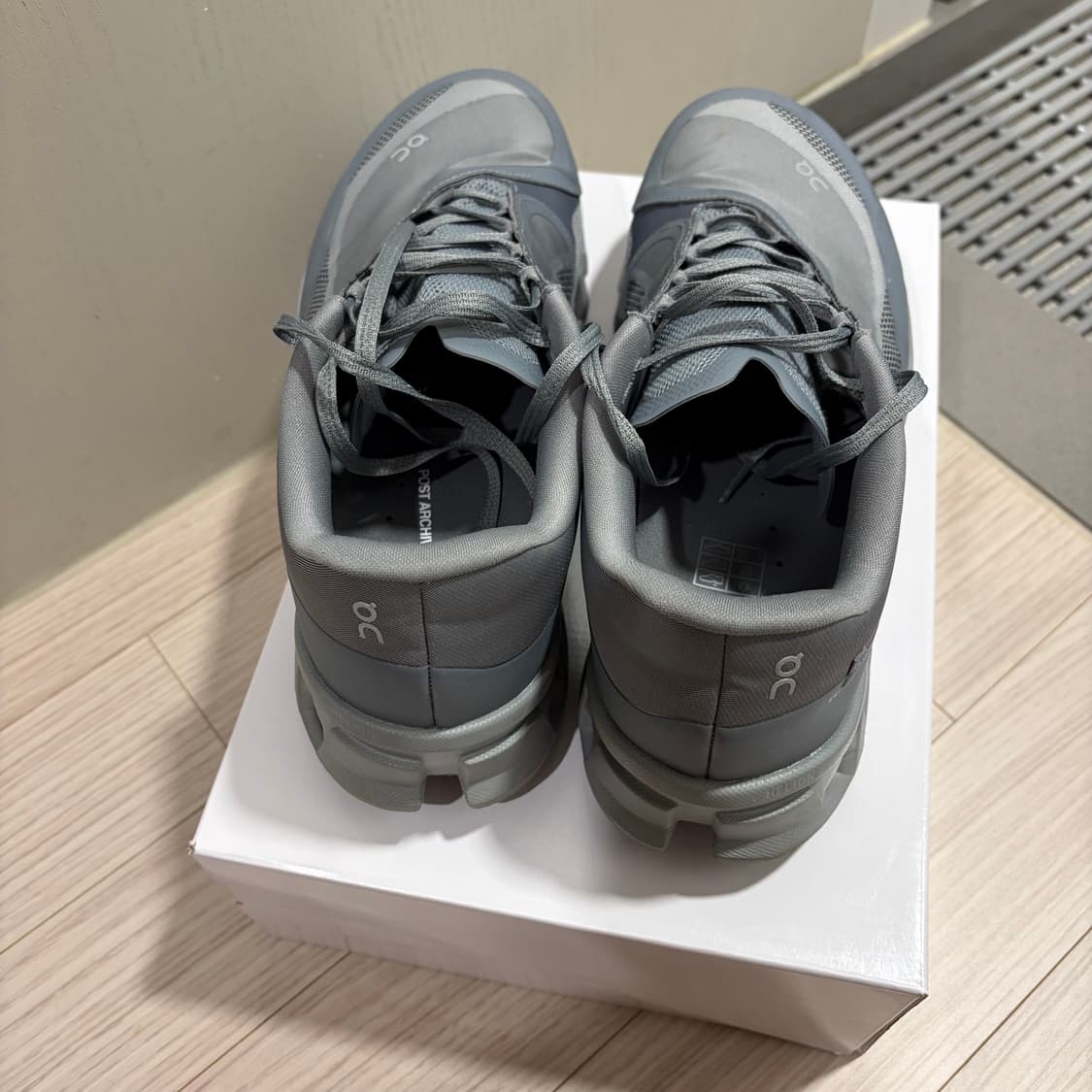 온러닝x파프 클라우드몬스터 그레이 285  상품이미지4