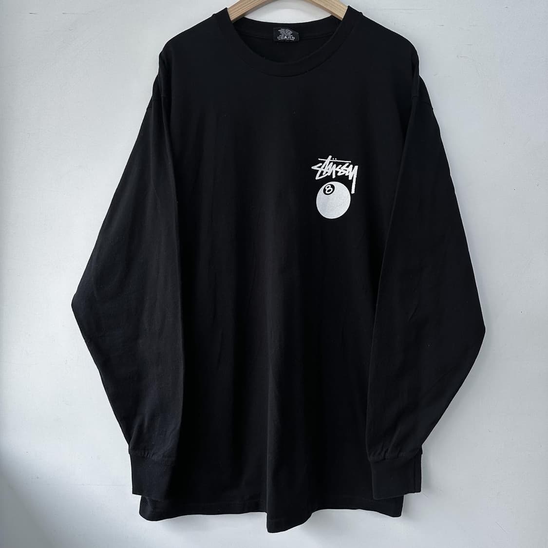 스투시 8ball 블랙 롱슬리브 상품이미지3