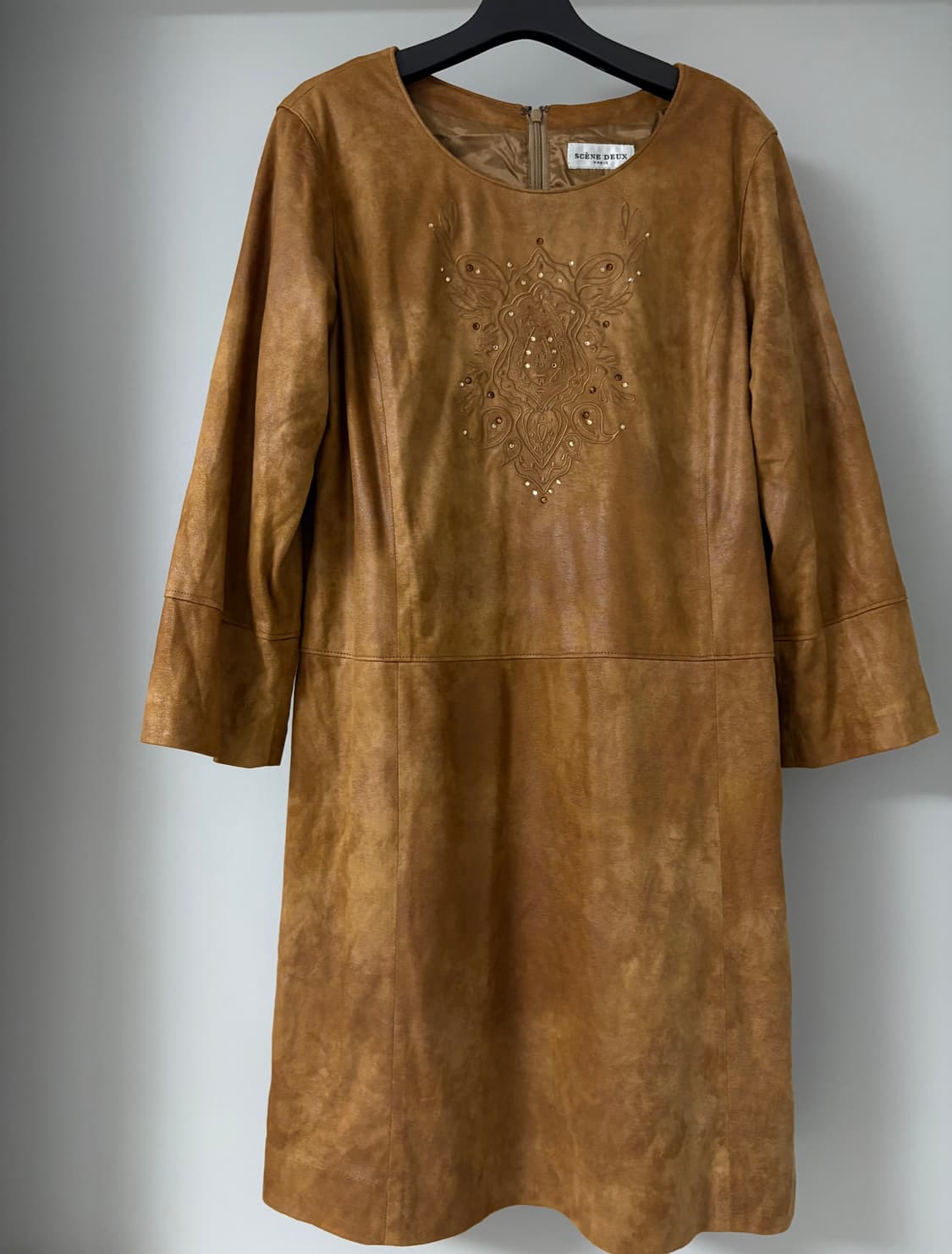 Scene deux paris brown suede one-piece 상품이미지1