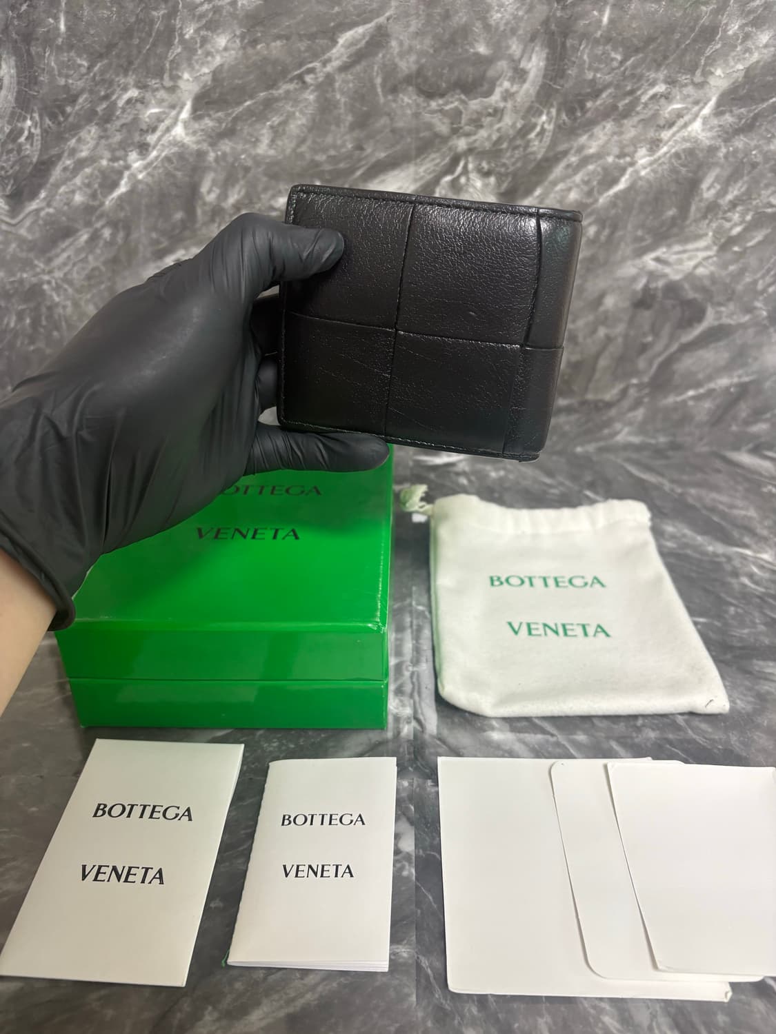 보테가베네타 맥시 카세트 투톤 반지갑 상품이미지2