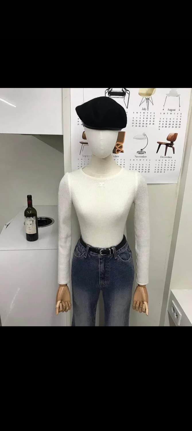 꾸레쥬 로고 골지 니트  상품이미지4