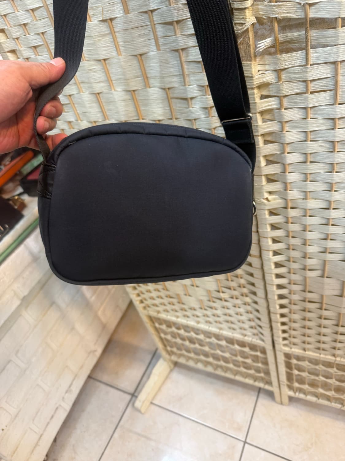 정품 요시다포터 라운드 미니 크로스백 팝니다 상품이미지5