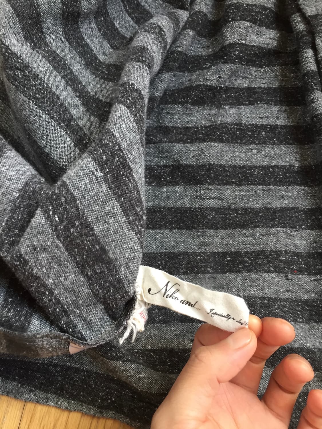 niko and ... gray border lovely cardigan 상품이미지10