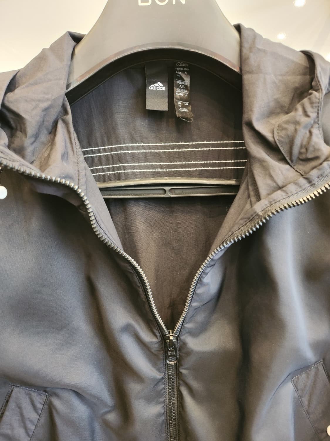 아디다스 여성 후드바람막이점퍼 상품이미지4