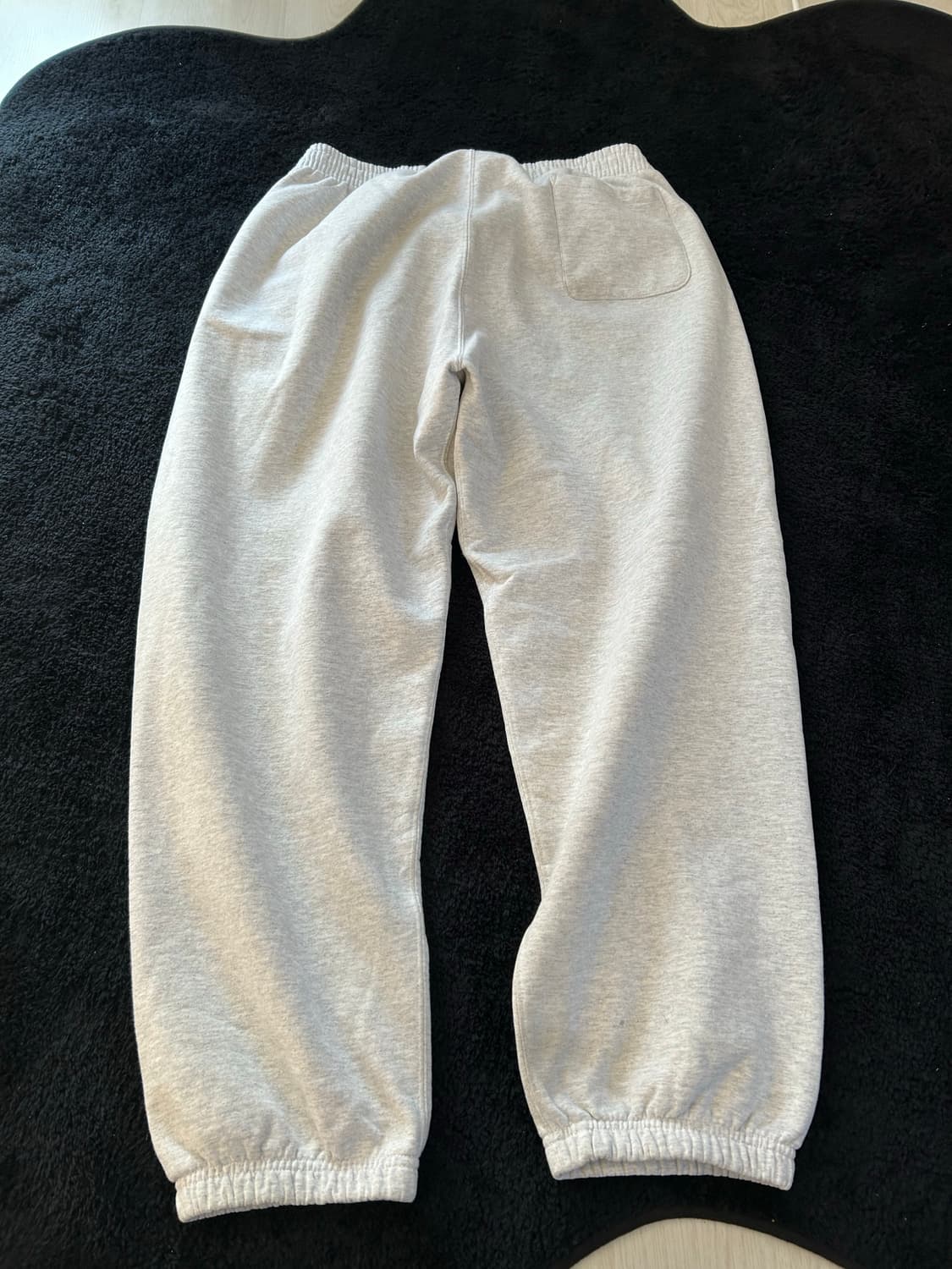 슈프림 스몰 박스 스웨트팬츠 애쉬 그레이 - 24FW 상품이미지2