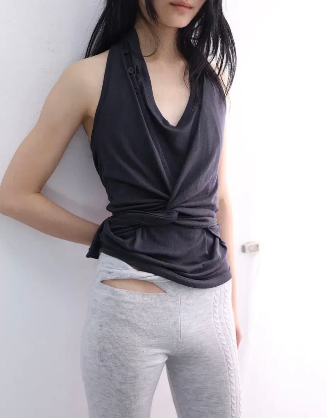울리카상투스 Halter wrap sleeveless 상품이미지2