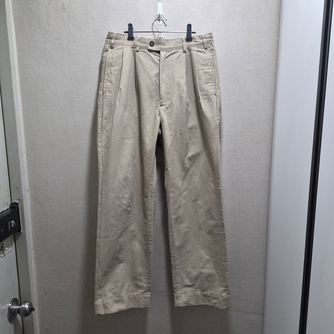 (S) 아웃스탠딩 투턱 치노 팬츠 라이트 베이지 상품이미지2