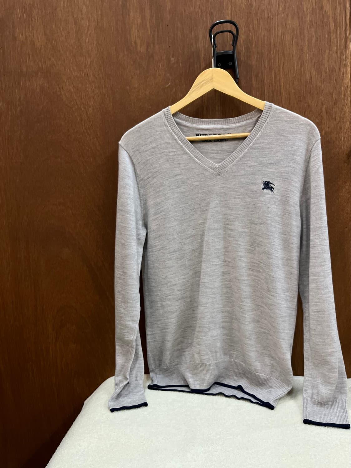 버버리 네이비 로고 롱슬리브  상품이미지1