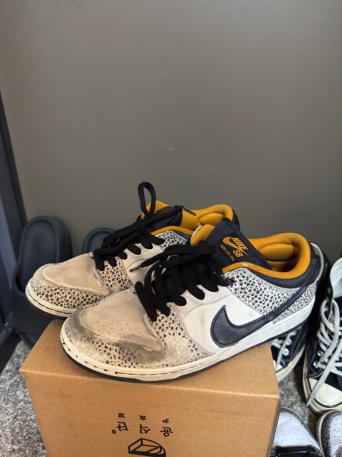 [275]나이키 SB 덩크 로우 프로 일렉트릭 팬텀 앤 블랙 상품이미지3