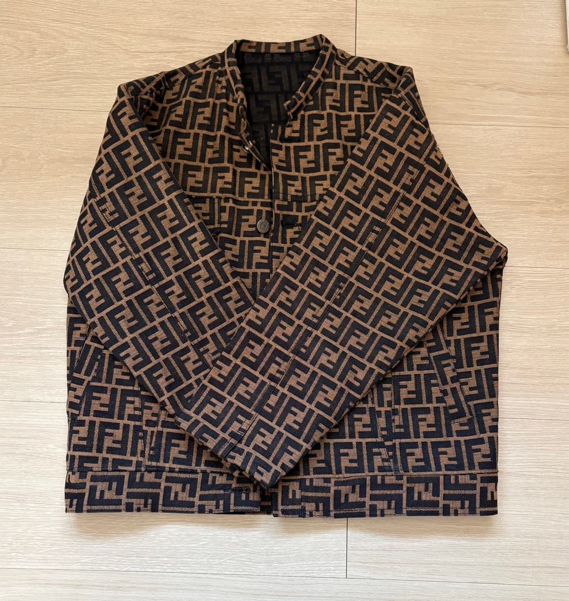 펜디 빈티지 자켓 상품이미지1