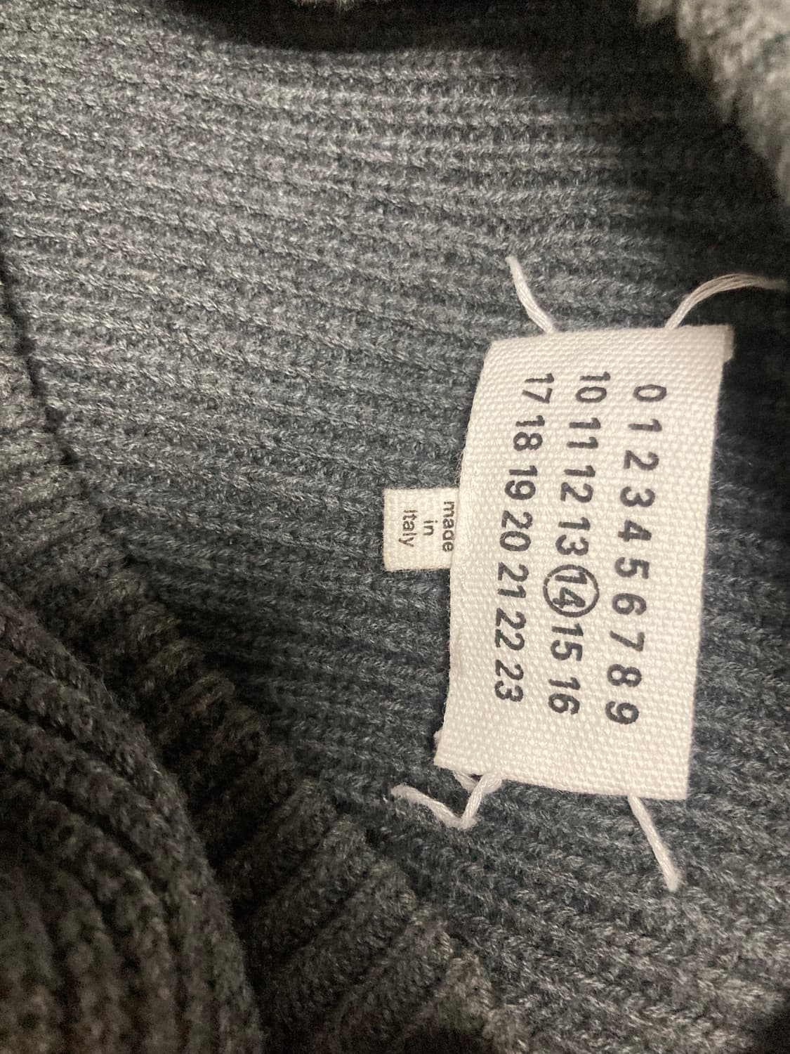 메종 마르지엘라 니트 100-105사이즈 상품이미지3