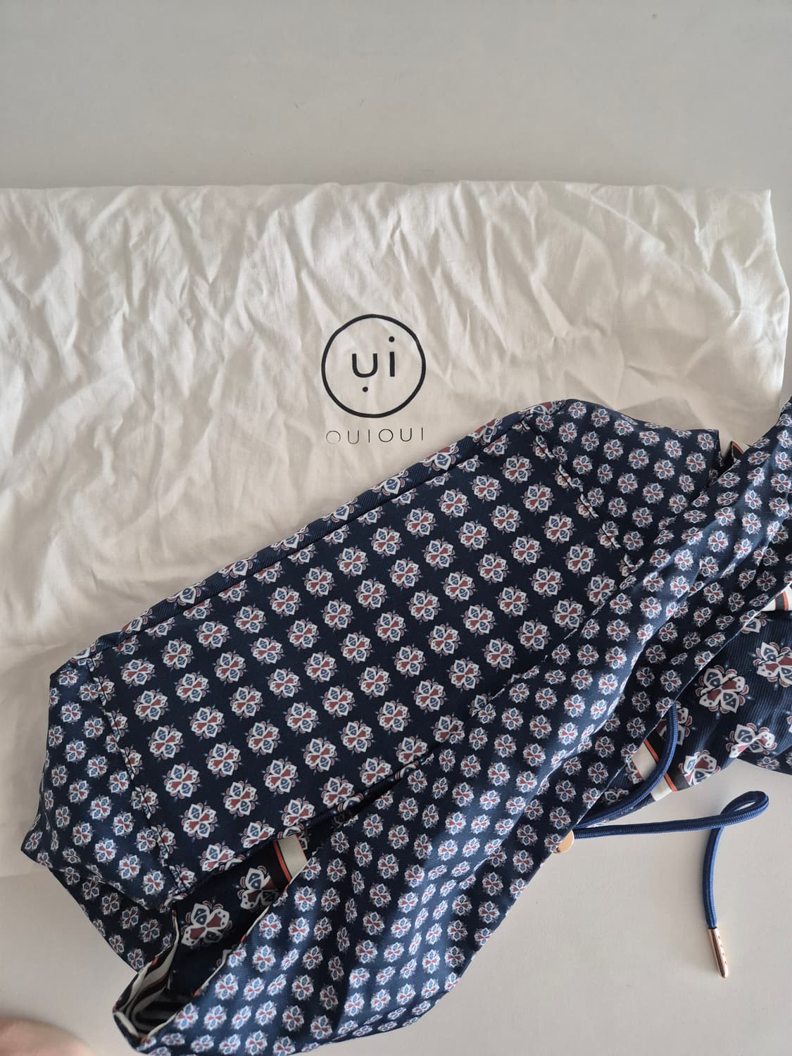 위위 리버서블 스카프 백 상품이미지7