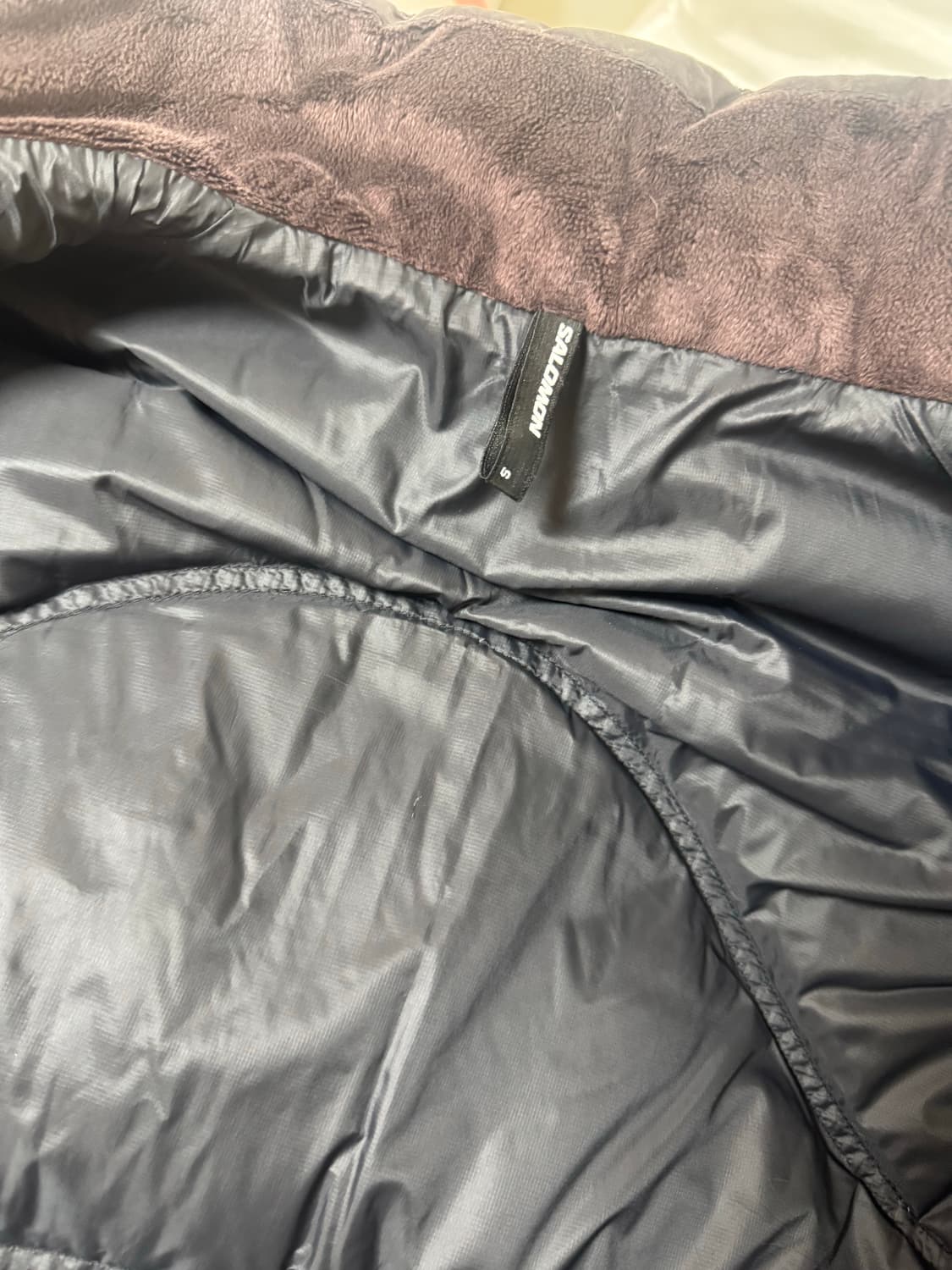 살로몬 컨투어 다운 자켓 패딩 초콜릿 컬러 (S) 상품이미지7