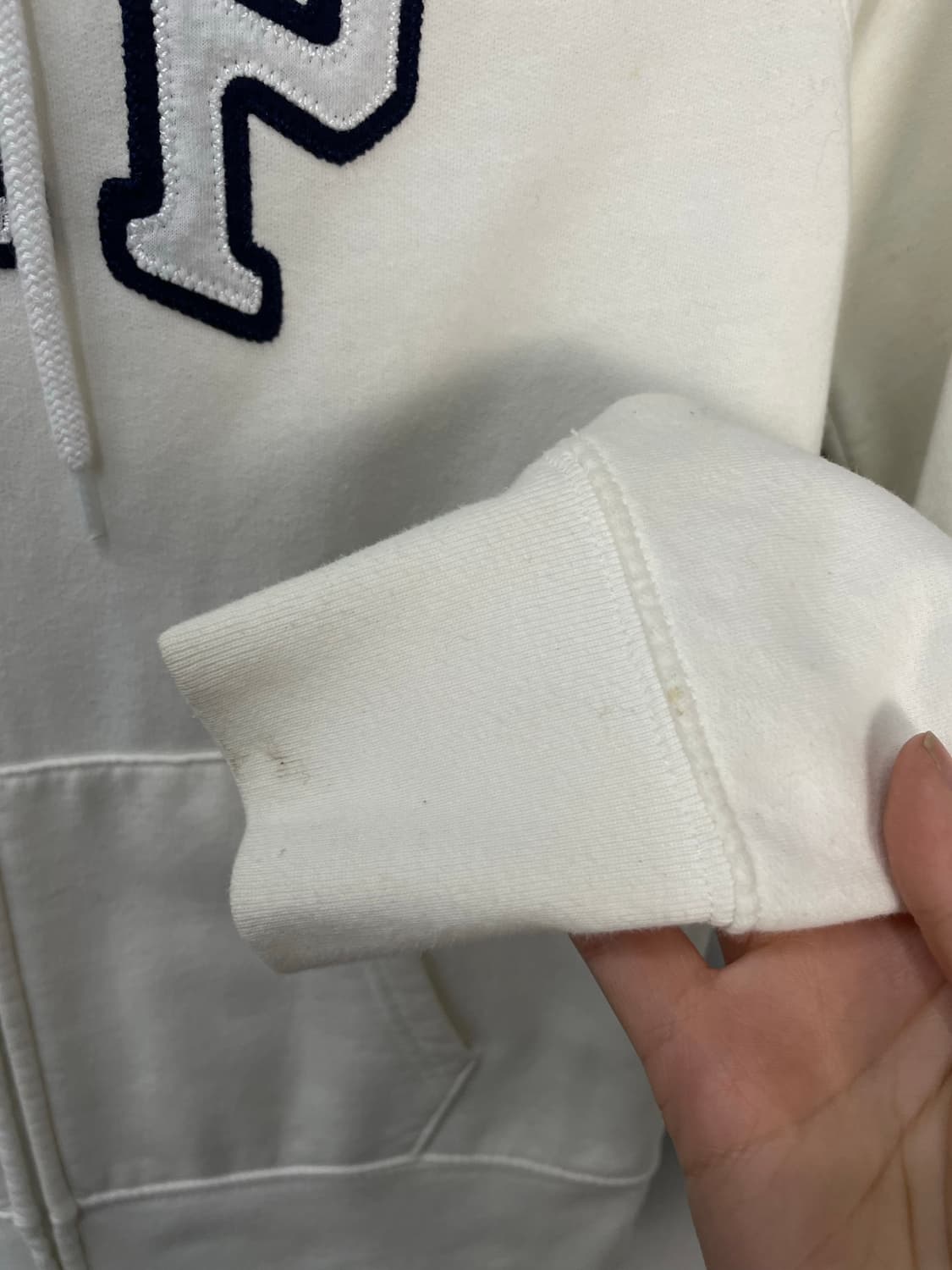 갭 로고 화이트 후드집업 H1601 상품이미지5