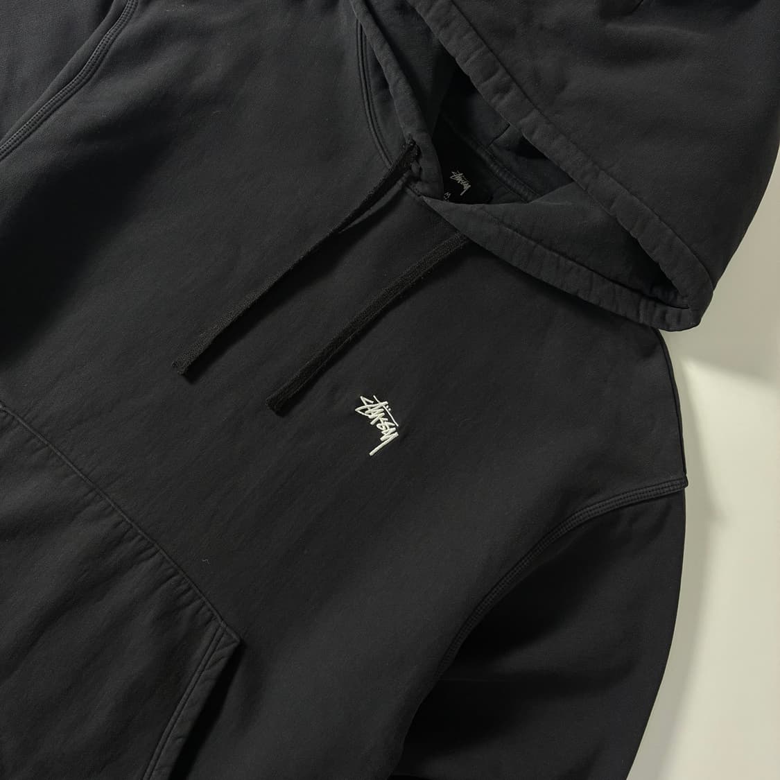 Stussy 스투시 신형 스몰 스탁 자수 후드티 상품이미지3